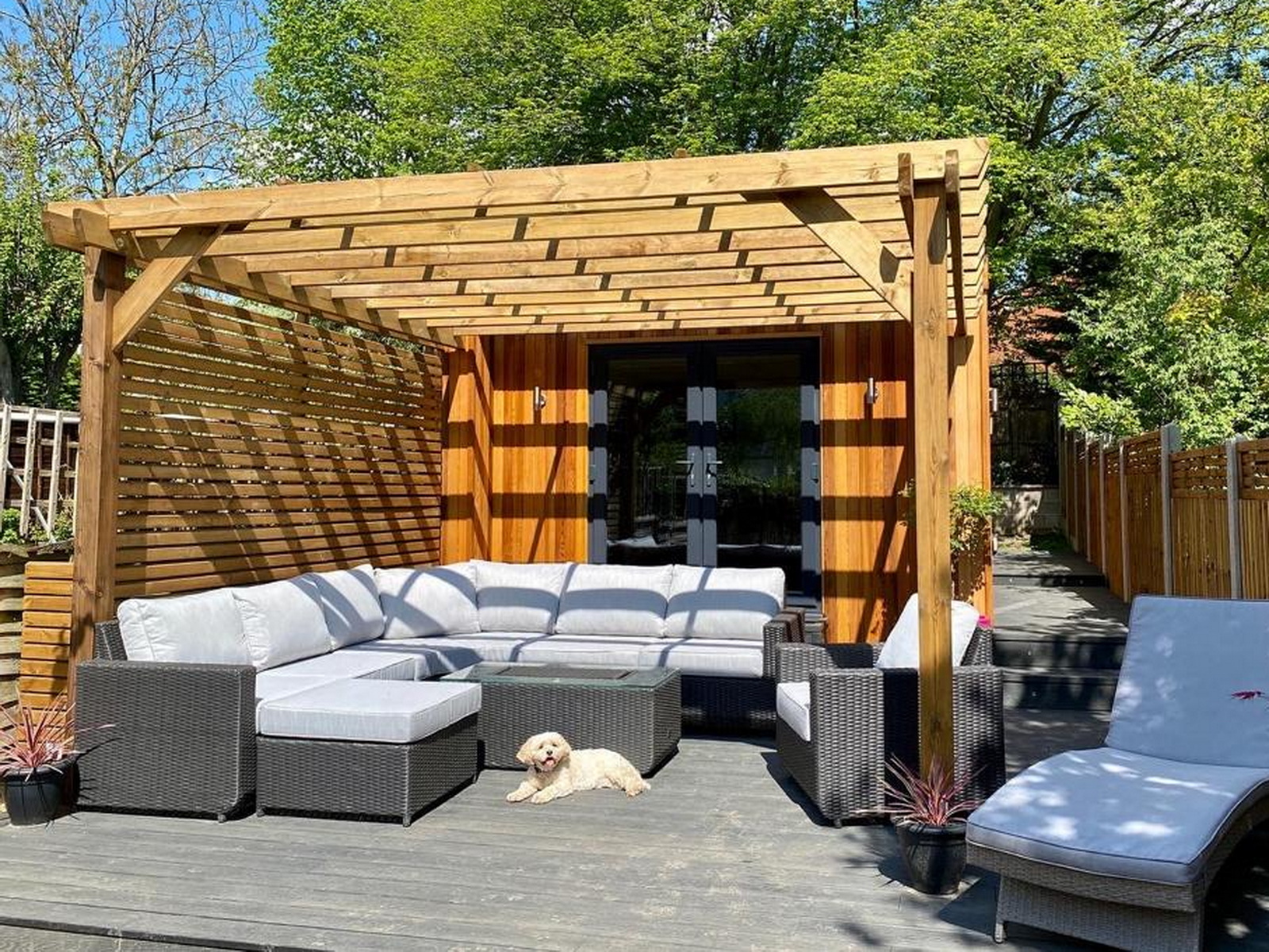 Garden Family Room in Northwood